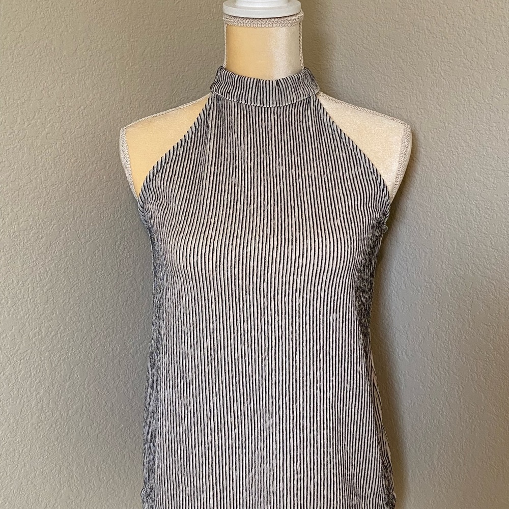 NWT Ann Taylor Sleeveless Top